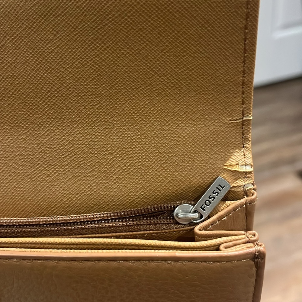 FOSSIL WALLET - Picture 7 of 8